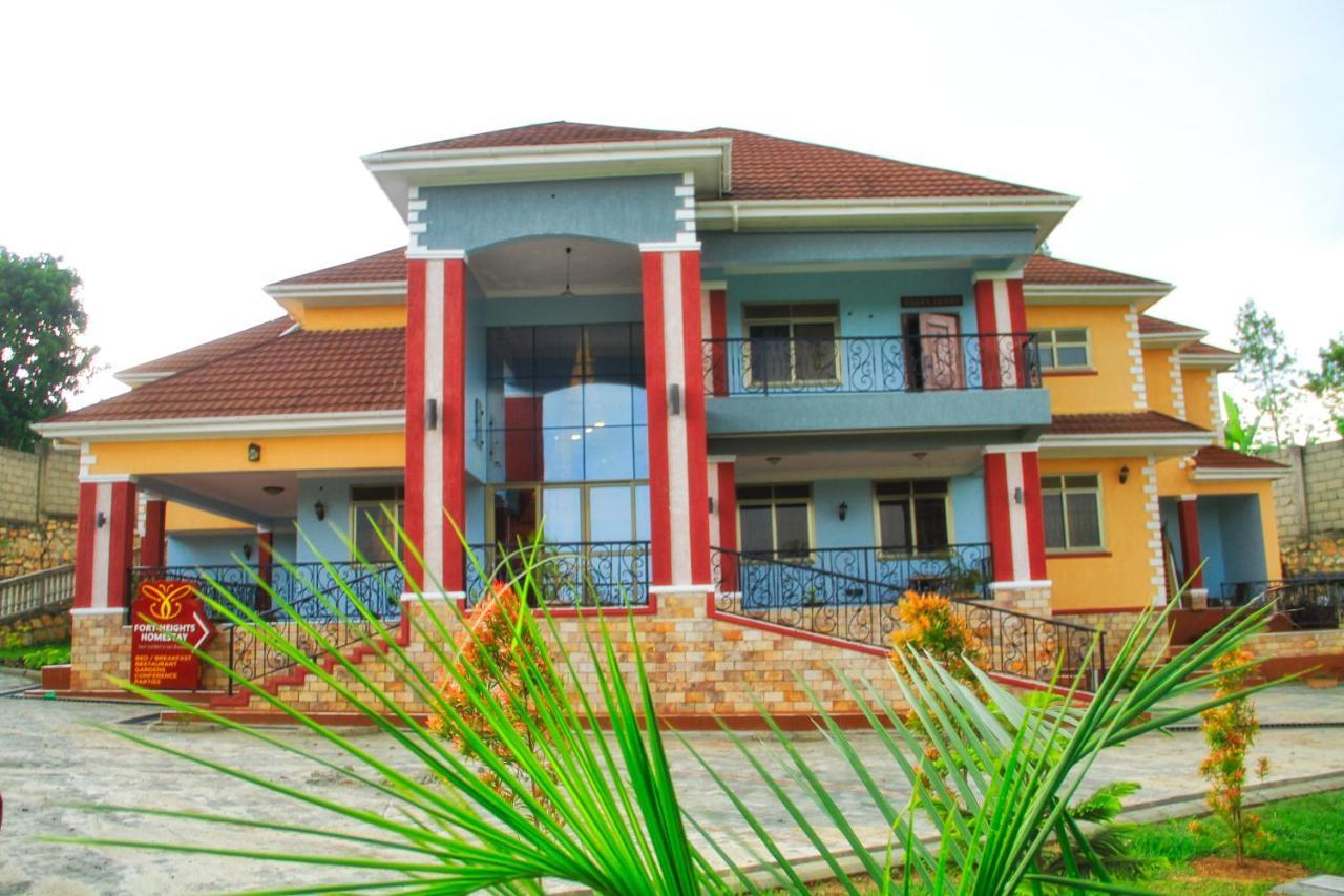 Fort Heights Homestay Fort Portal 外观 照片